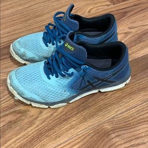 Men’s Asics shoes